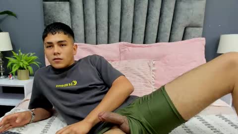 Sandro online show from 09.08.25