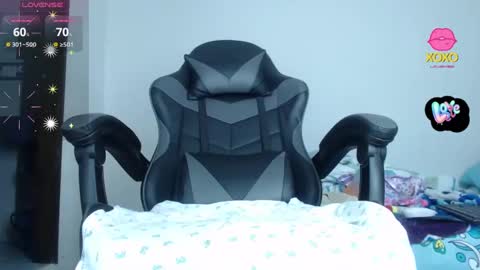 sandy online show from 02.08.25