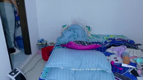 sandy online show from 04.19.26