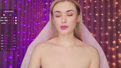 Sandy online show from 03.06.25