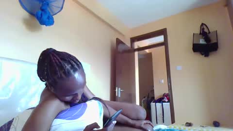 santalicious online show from 04.20.26