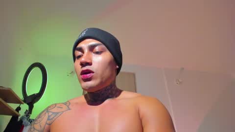 Santi Ferrer online show from 03.16.26