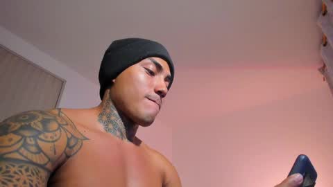 Snapshot of santi__ferrer chatting on 05.19.26 Santi Ferrer online show from 05.19.26