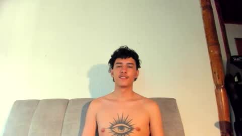 santi_twink19 online show from 05.23.26