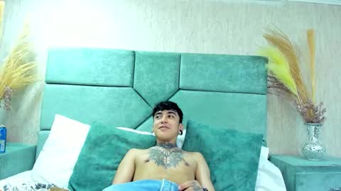 SantiAbader online show from 12.23.25