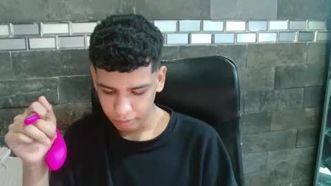 santi online show from 10.30.25