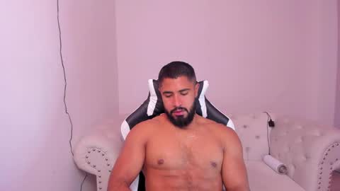 santiago_huntt online show from 02.15.25