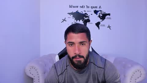 santiago_huntt online show from 10.02.25