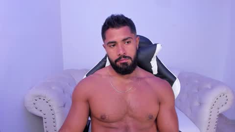 santiago_huntt online show from 10.25.25