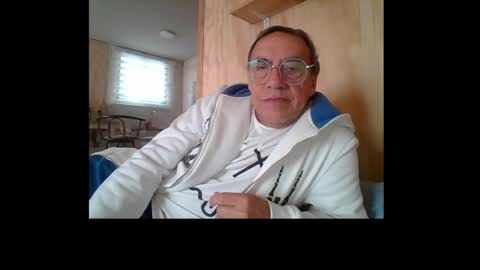 Snapshot of santiago_n chatting on 06.09.26 santiago_n online show from 06.09.26