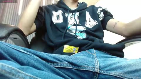 santiago_russo18 online show from 03.05.26