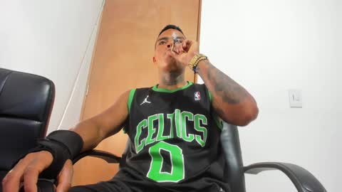 Snapshot of santiagogtx chatting on 01.06.25 Santiago online show from 01.06.25