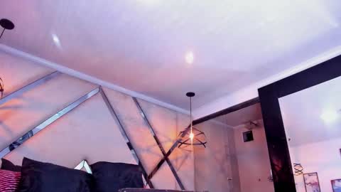 Santiago Hincapiie online show from 02.22.26