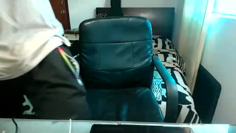 santiagolover1324 online show from 01.18.26