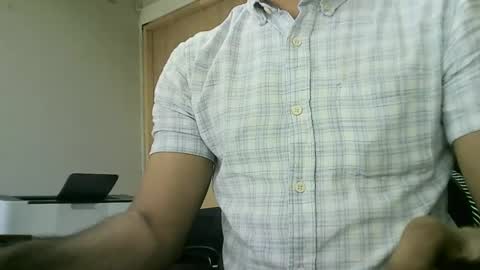 Snapshot of santiagooficial18 chatting on 12.27.24 Santiago online show from 12.27.24