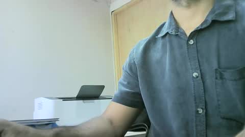 Snapshot of santiagooficial18 chatting on 01.02.25 Santiago online show from 01.02.25