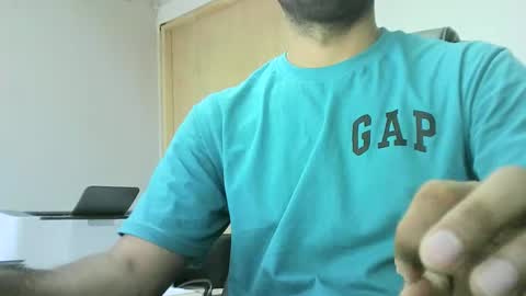 Snapshot of santiagooficial18 chatting on 01.03.25 Santiago online show from 01.03.25