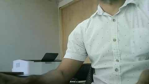 Snapshot of santiagooficial18 chatting on 01.09.25 Santiago online show from 01.09.25