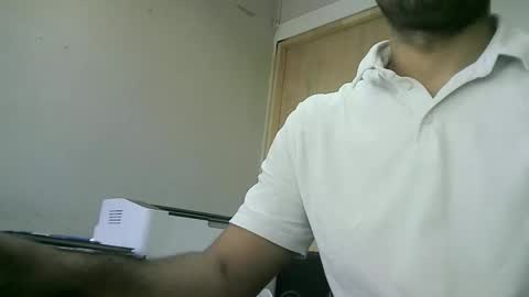 Snapshot of santiagooficial18 chatting on 01.24.25 Santiago online show from 01.24.25
