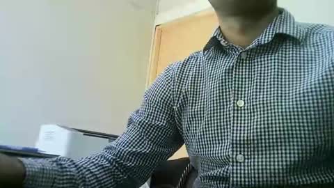 Snapshot of santiagooficial18 chatting on 01.27.25 Santiago online show from 01.27.25