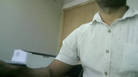 Snapshot of santiagooficial18 chatting on 01.28.25 Santiago online show from 01.28.25