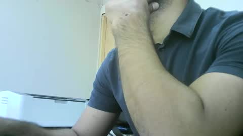 Snapshot of santiagooficial18 chatting on 02.28.25 Santiago online show from 02.28.25