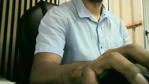 Snapshot of santiagooficial18 chatting on 02.10.26 Santiago online show from 02.10.26
