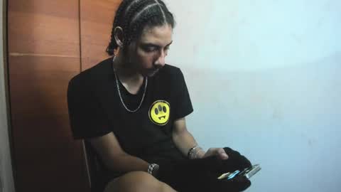 Snapshot of santiagoxxxtreme_ chatting on 12.27.24 Santiago online show from 12.27.24
