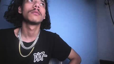 Snapshot of santiagoxxxtreme_ chatting on 01.13.25 Santiago online show from 01.13.25