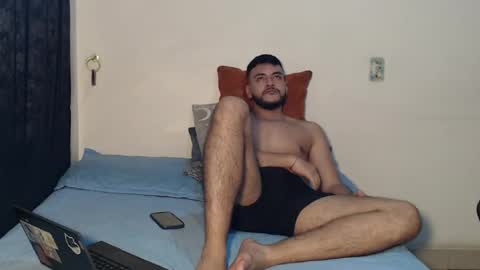 Snapshot of santiexxx chatting on 05.01.26 santiexxx online show from 05.01.26