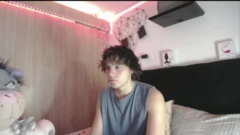 Santii online show from 04.15.26