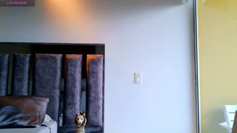 Santiago Seans online show from 02.07.26