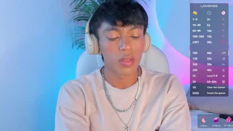 Santii online show from 10.23.25