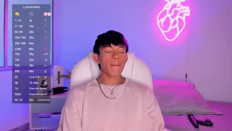 Santii online show from 11.13.25