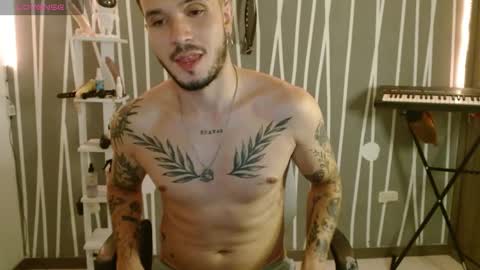 Santy Torres online show from 01.22.25