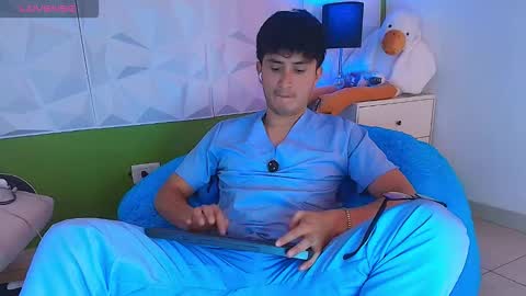 Santyago online show from 09.12.25