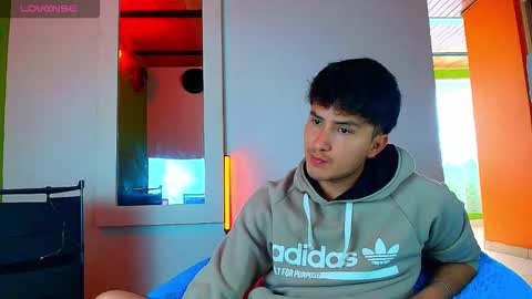 Santyago online show from 11.26.25