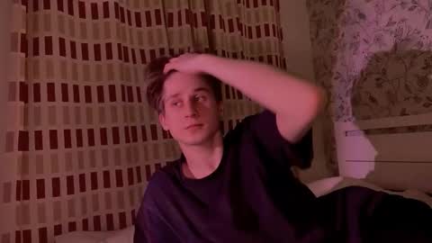 Snapshot of sapph1res chatting on 02.27.26 sapph1res online show from 02.27.26