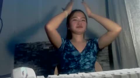 Snapshot of sapphire_amora chatting on 09.29.25 sapphire_amora online show from 09.29.25