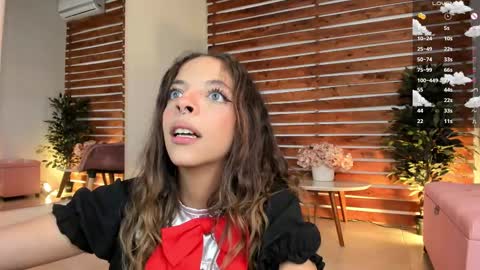 Snapshot of sapphire_venus chatting on 03.02.25 Valerin online show from 03.02.25