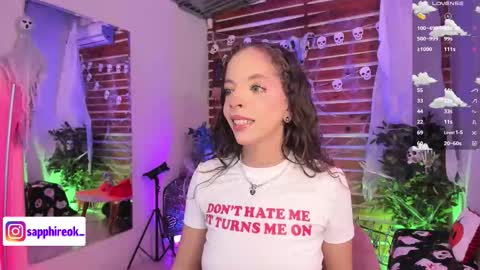 Snapshot of sapphire_venus chatting on 10.17.25 Valerin online show from 10.17.25