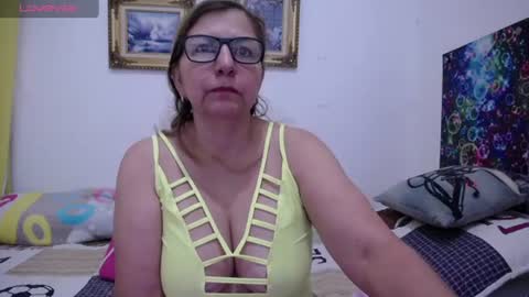 Snapshot of sara211 chatting on 07.15.26 sara online show from 07.15.26