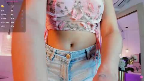 Snapshot of sara__gomezz chatting on 12.04.25 S A R A G online show from 12.04.25