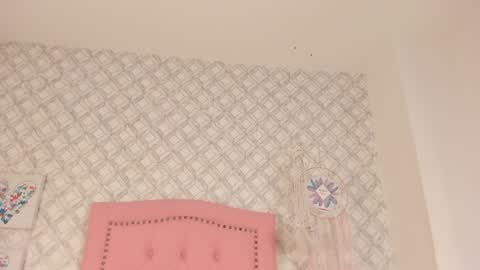 Snapshot of sara__williams chatting on 01.15.25 Sara online show from 01.15.25