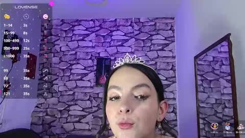 Snapshot of sara_alvarez_ chatting on 01.31.25 Sara  online show from 01.31.25