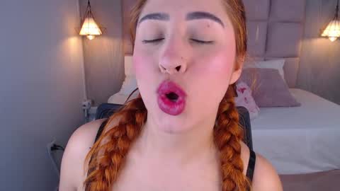 Snapshot of sara_angeelss chatting on 05.30.26 Sara... online show from 05.30.26