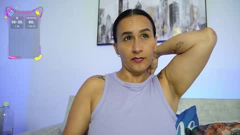 Snapshot of sara_charmy chatting on 09.10.25 online show from 09.10.25