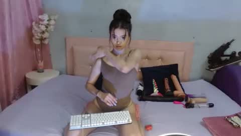 sara_jhons22 online show from 03.01.26