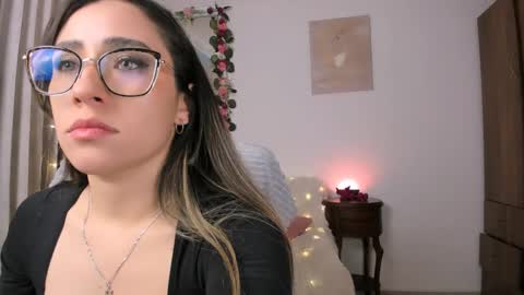 Snapshot of sara_kaii chatting on 05.18.26 sara_kaii online show from 05.18.26