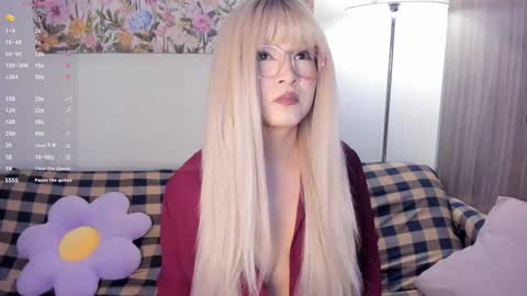 Sara  new account  give me thomb up  Follow me   help me reach 15k followers again   online show from 03.01.26